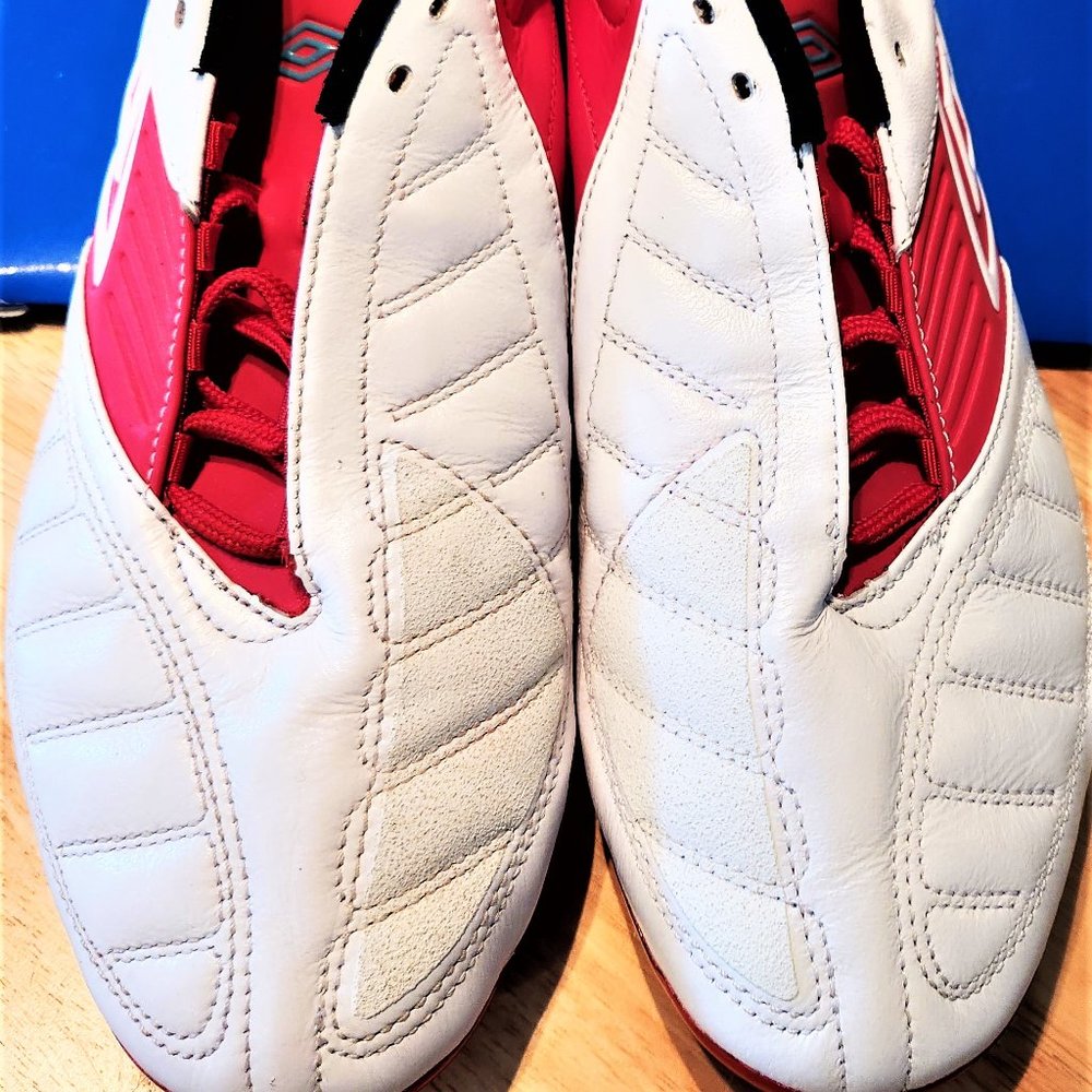 NWT Soccer Shoes Cleats Umbro Men 11.5 Geometra 805870 Leather RARE